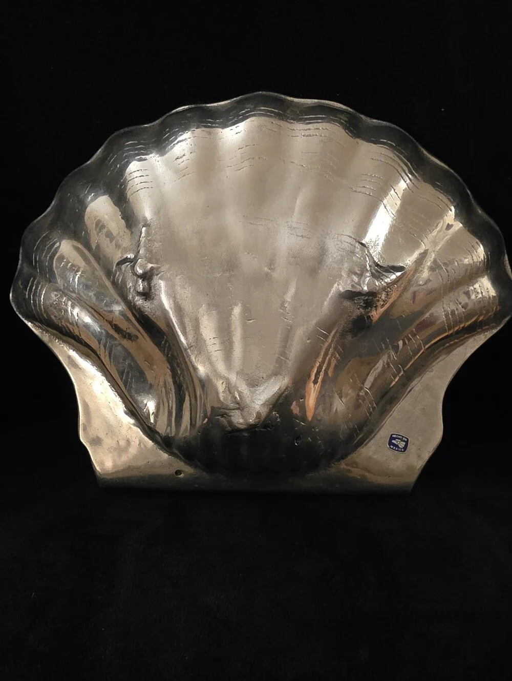 Vintage Mexican Cast Aluminum Scallop Shell Bowl Large 12
